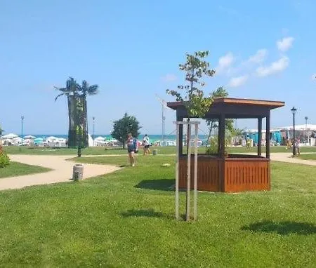Casa Del Mar 아파트 *